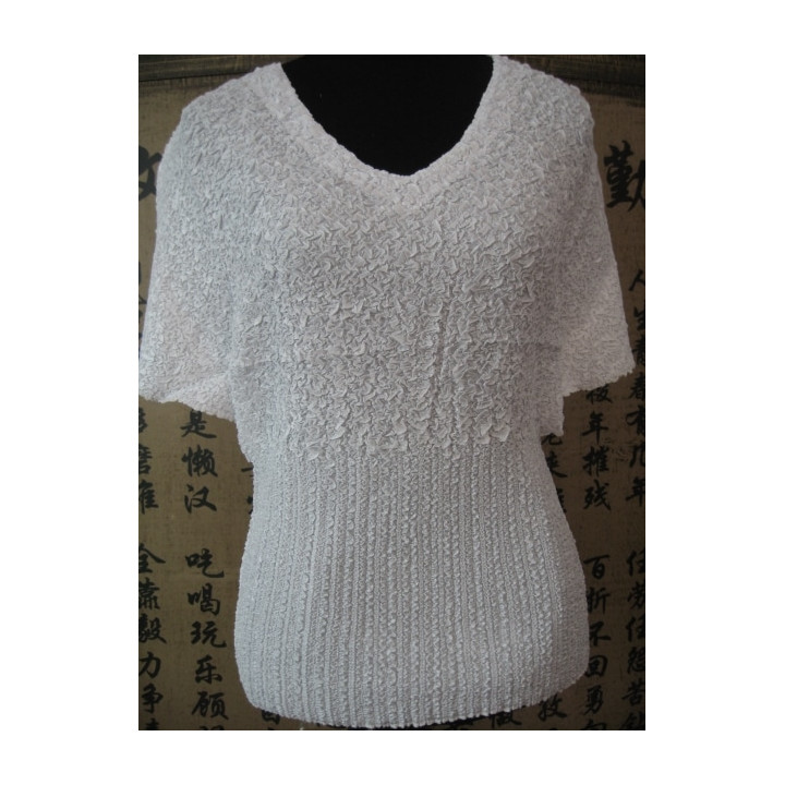 Wrinkle blouse V-neck White