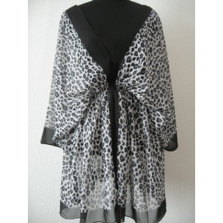 black/white blouse III