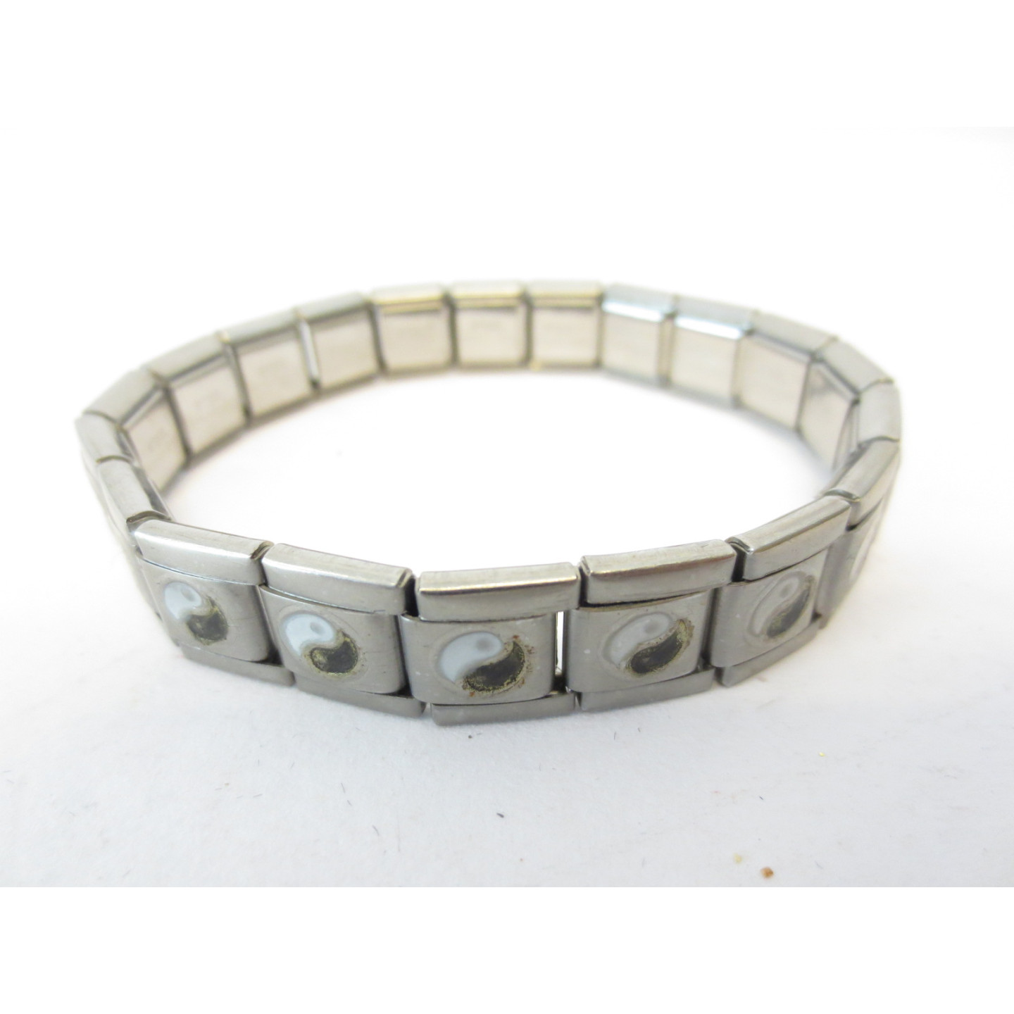 Metal Ying yang bracelet