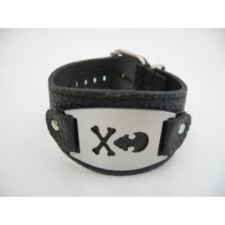 bracelet with metal plate (Skull)