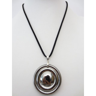 crystal round pendant necklace with circles black