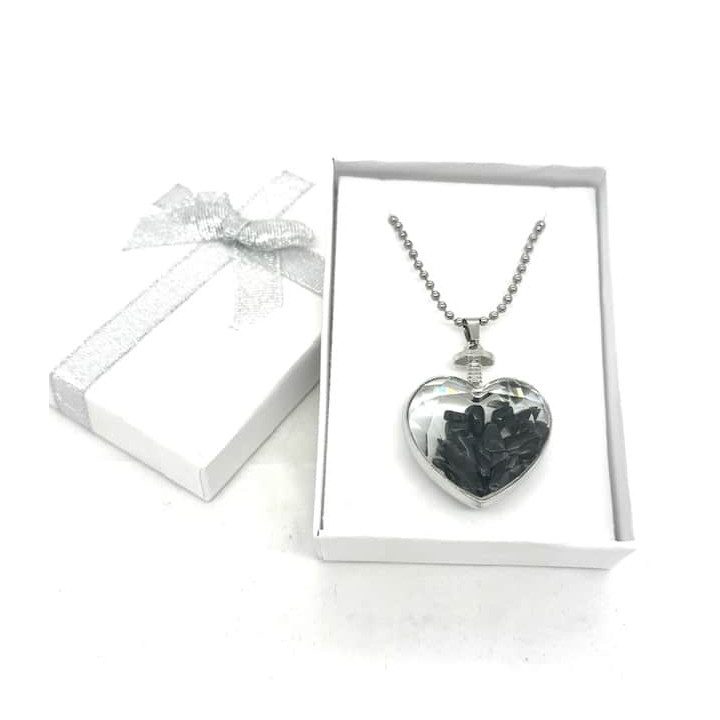 Heart-Shaped Black Onyx Pendant Necklace with Gift Box