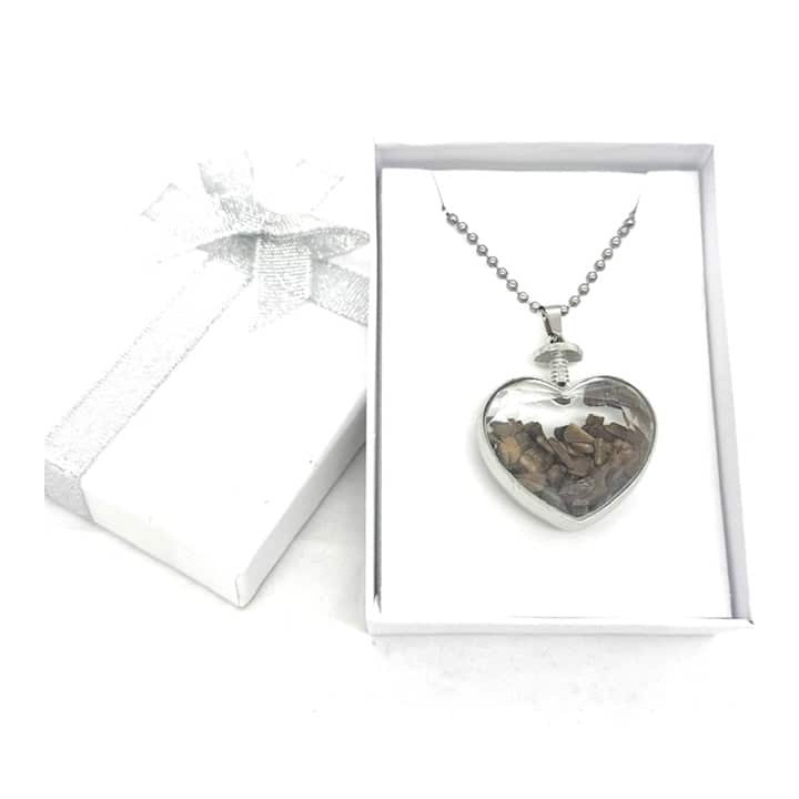 Heart-Shaped Tiger Eye Pendant Necklace with Gift Box