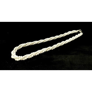 Wholesale Elegant White Beaded Twisted Necklace