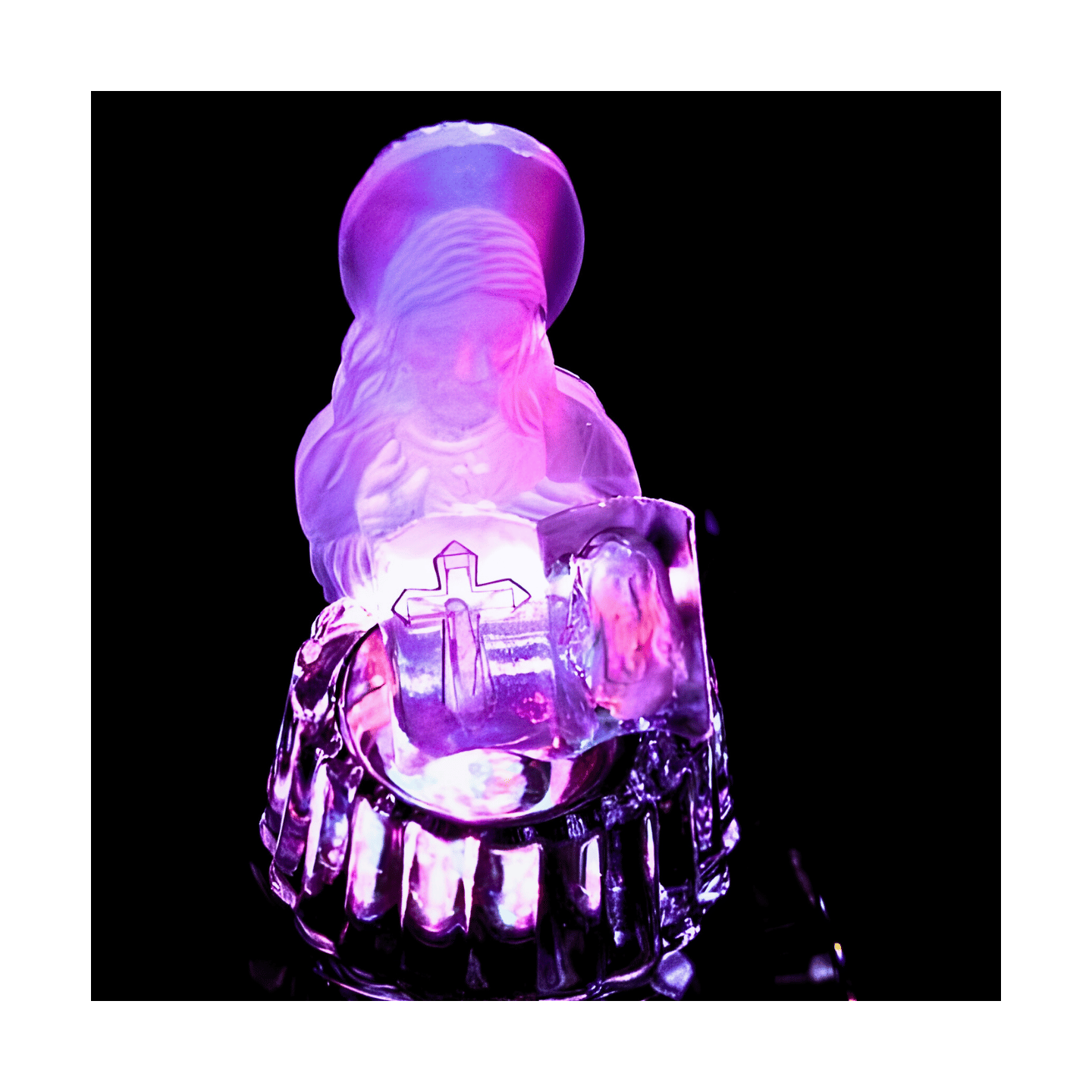 Crystal statue Jesus with bible