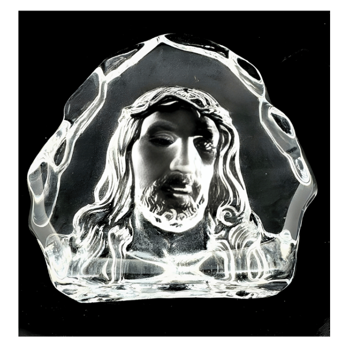 Flat Crystal Glass Jesus Head – 11 cm