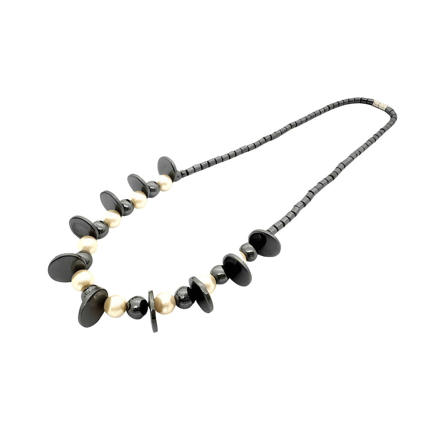 Elegant Hematite Necklace with Pearls (II)