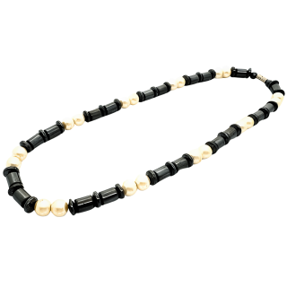 Elegant Hematite Bead Necklace with Pearls (III)