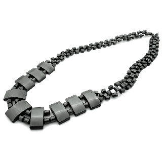 Elegant Hematite Bead Necklace