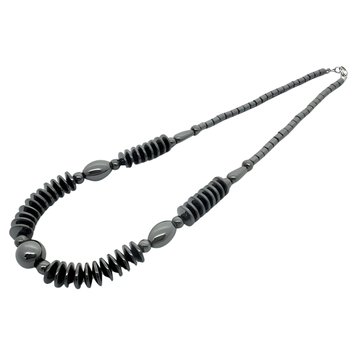 Elegant Stacked Plate Hematite Necklace