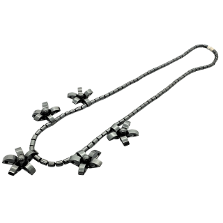 Elegant Flowers Hematite Necklace