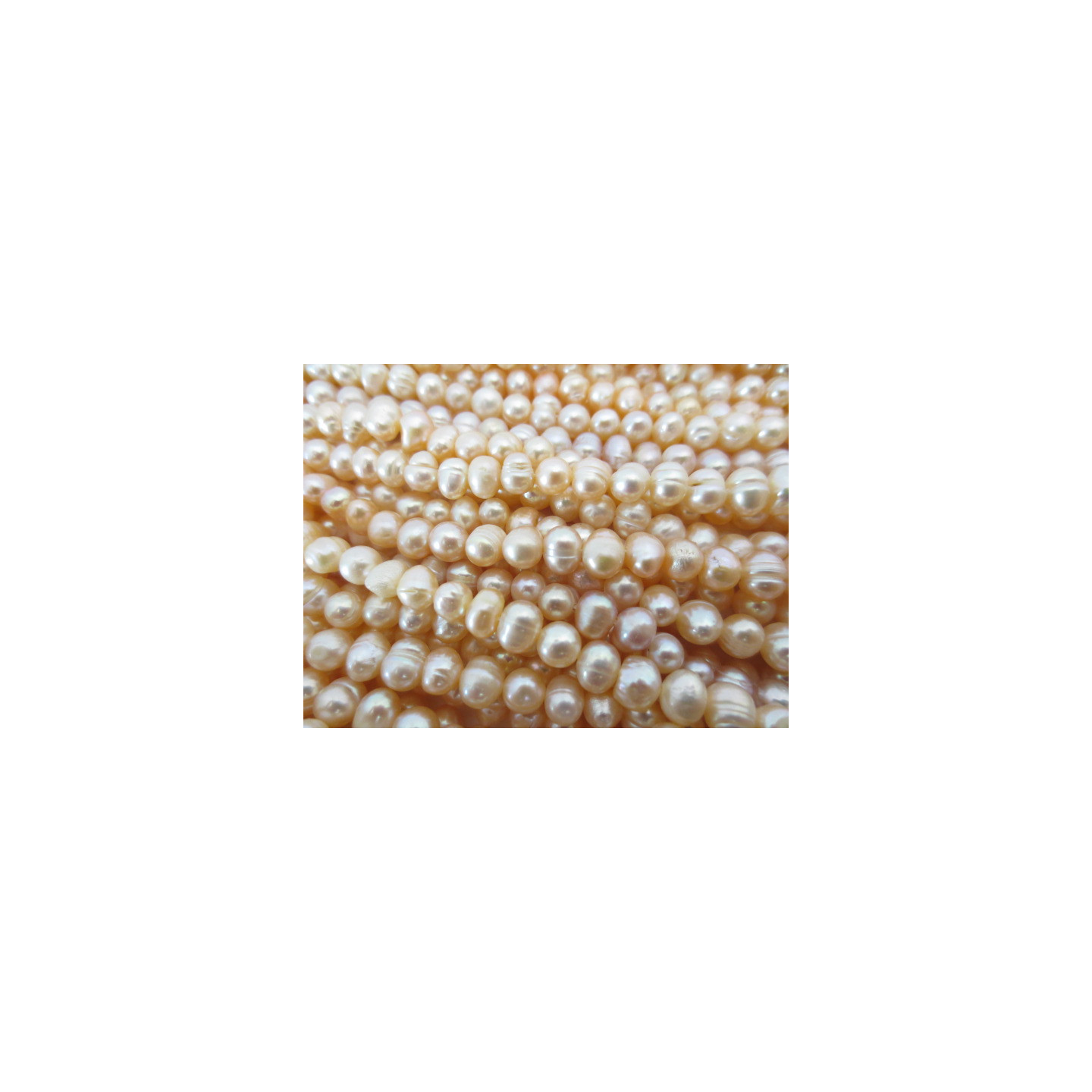 Small pearl beads