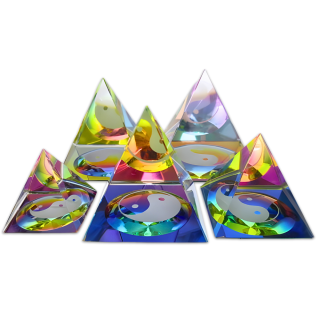 Crystal Pyramid Yin Yang Colored 6 × 6 cm