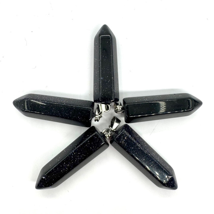 Blue Sandstone Pendant Arrow Set ()
