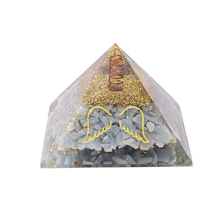 Orgonite pyramide angélite avec ailes d'ange | Pieralune