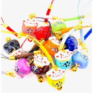 Japanese Lucky Cat Porcelain ()