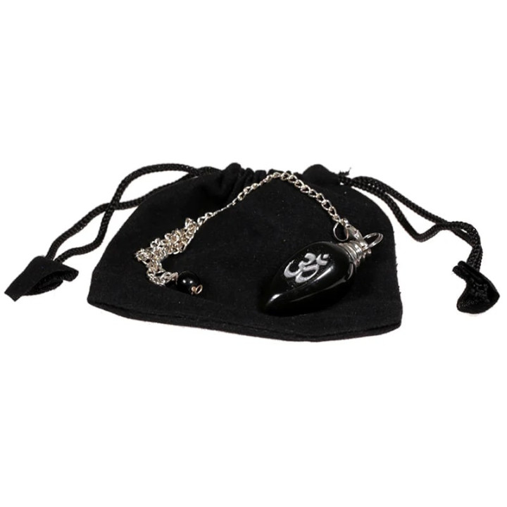 Pendule Om Agathe noire polie | Pieralune