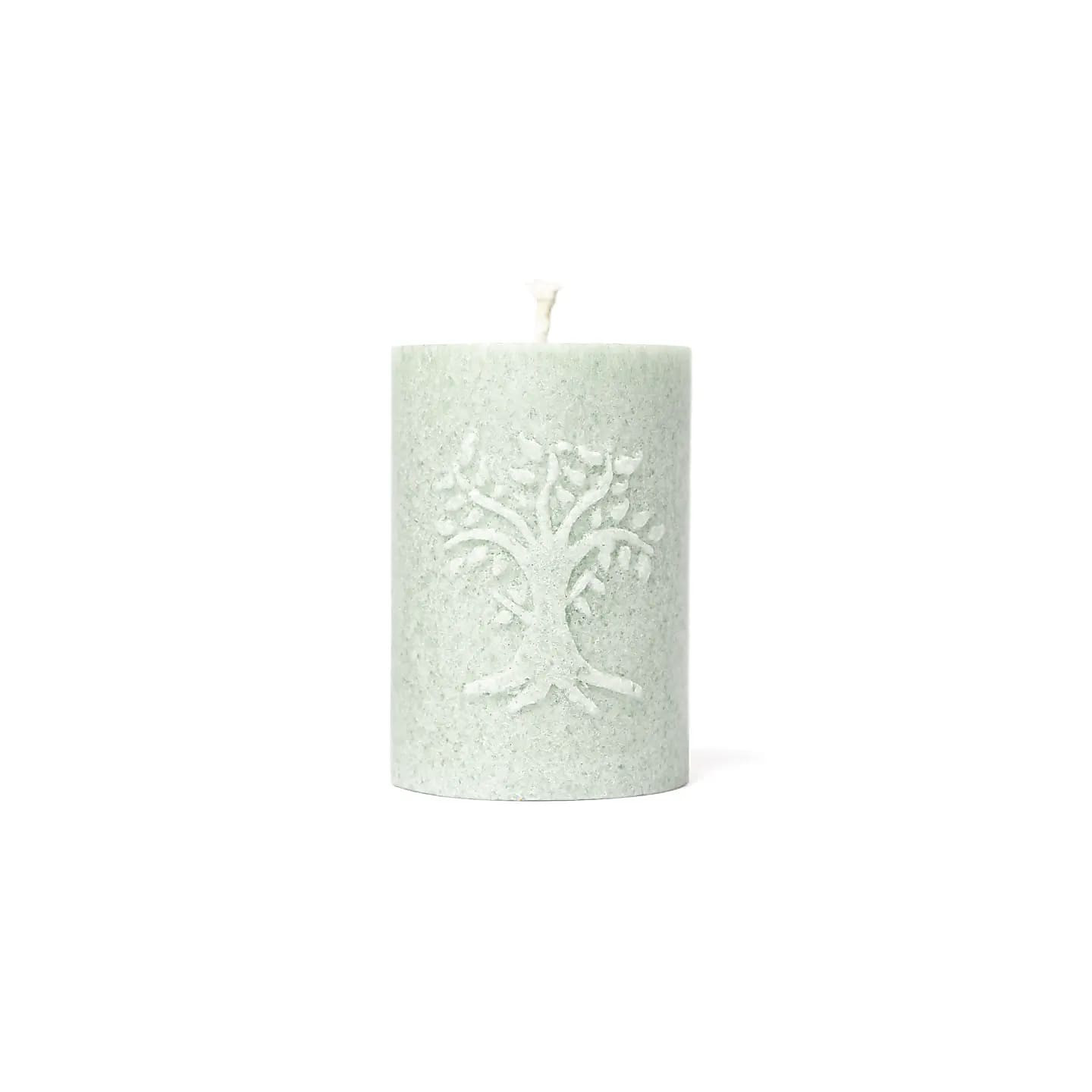 Bougie votive à relief Arbre de Vie stéarine vert sauge | Pieralune