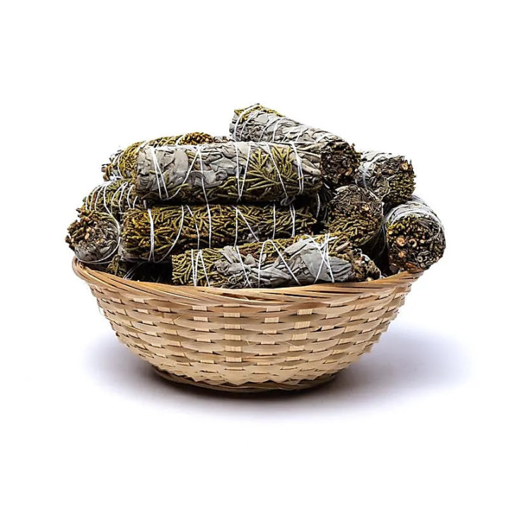 Sauge blanche smudge Genévrier S - 24 dans un panier | Pieralune