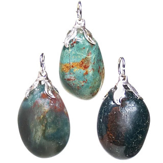 Pendentif pierre gemme Bloodstone (heliotrope) | Pieralune