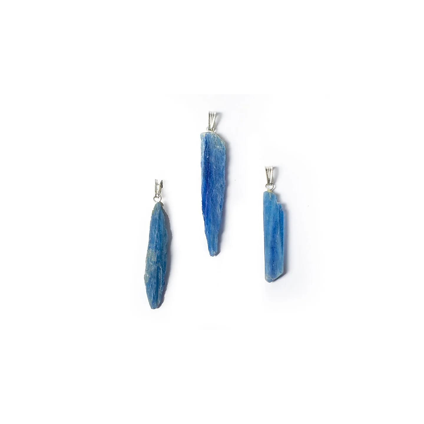Pendentif pierre précieuse kyanite bleue brute | Pieralune