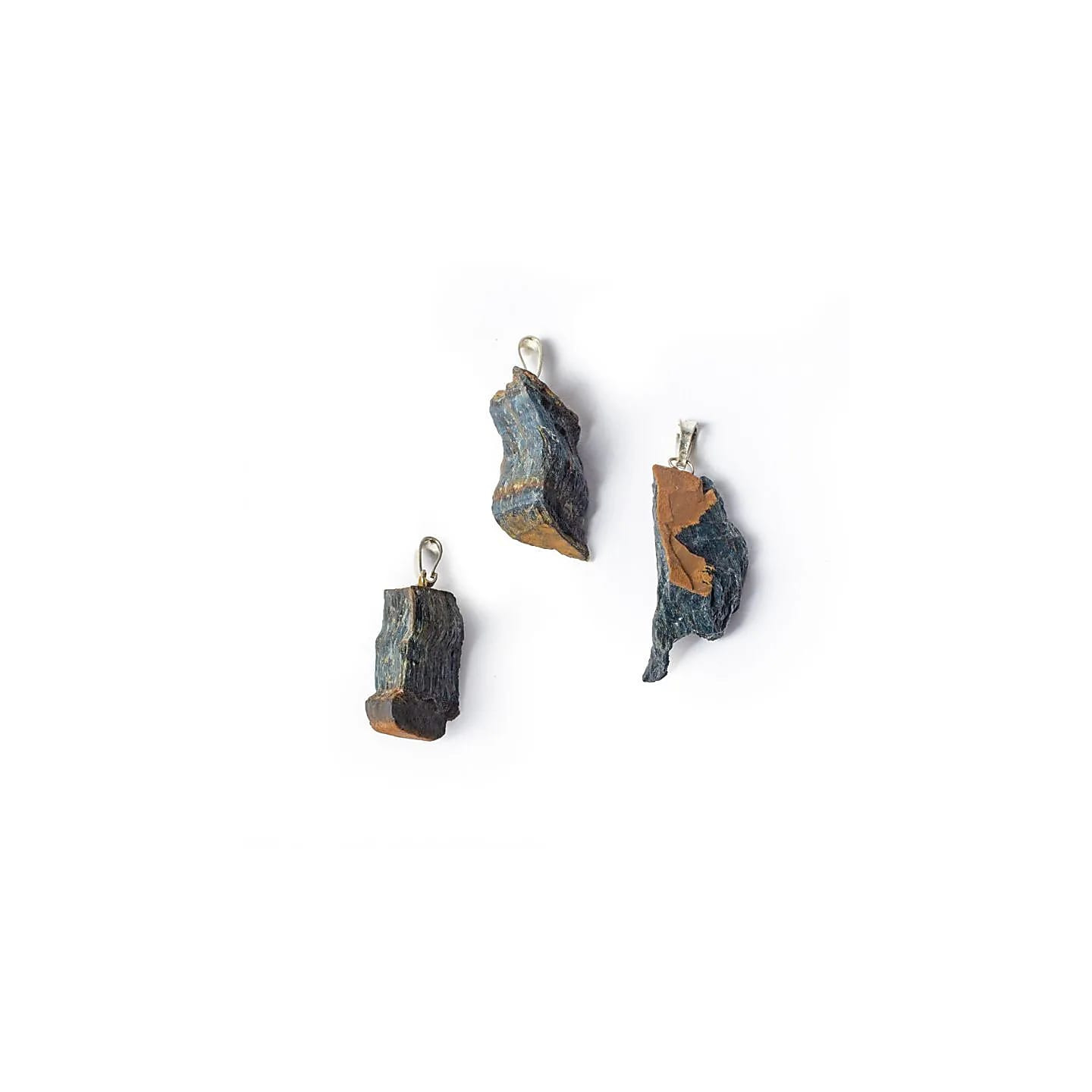 Pendentif pierre précieuse oeil de faucon brute | Pieralune