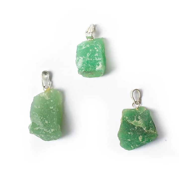 Pendentif pierre précieuse quartz vert brute | Pieralune