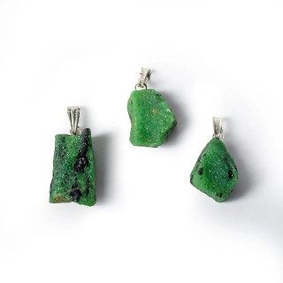 Pendentif pierre précieuse Rubis Zoisite Anyolite brute | Pieralune