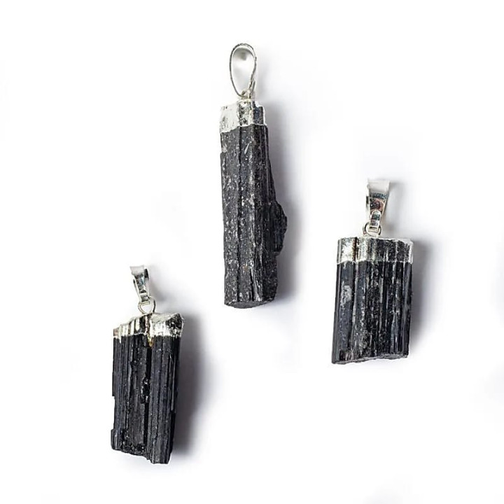 Pendentif pierre précieuse tourmaline noire brute | Pieralune