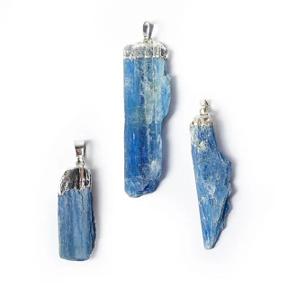 Pendentif cyanite bleue brute | Pieralune