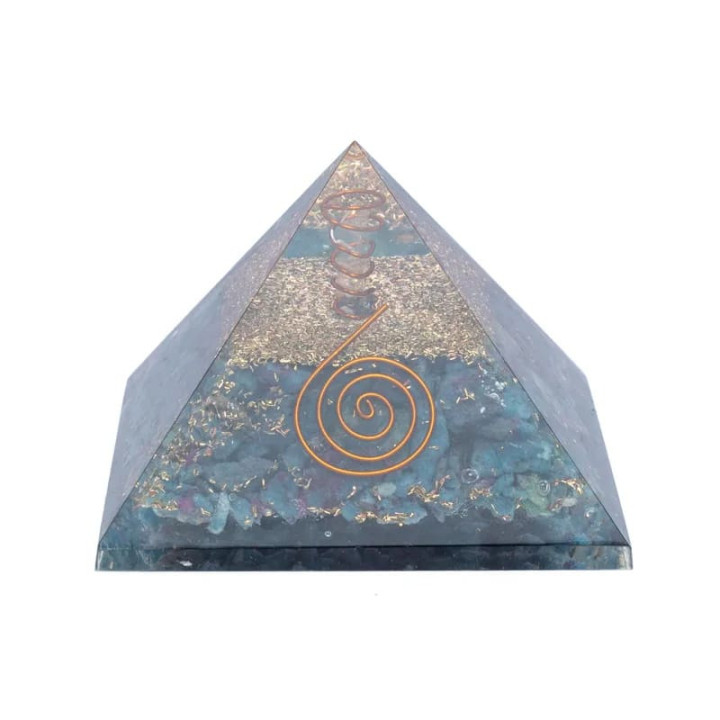 Orgonite Pyramide rubis en Kyanite | Pieralune