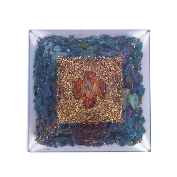 Orgonite Pyramide rubis en Kyanite | Pieralune