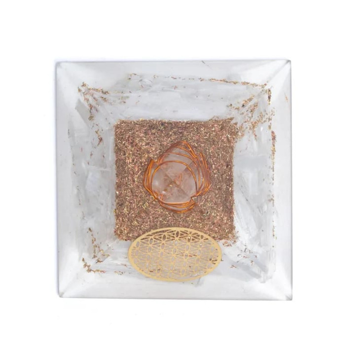 Orgonite Pyramide sélénite fleur de vie | Pieralune